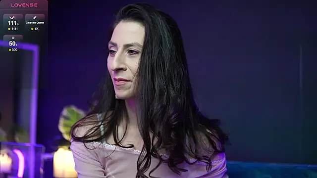 Snapshot of RubyRosa chatting on 09.13.25 RubyRosa online show from 09.13.25