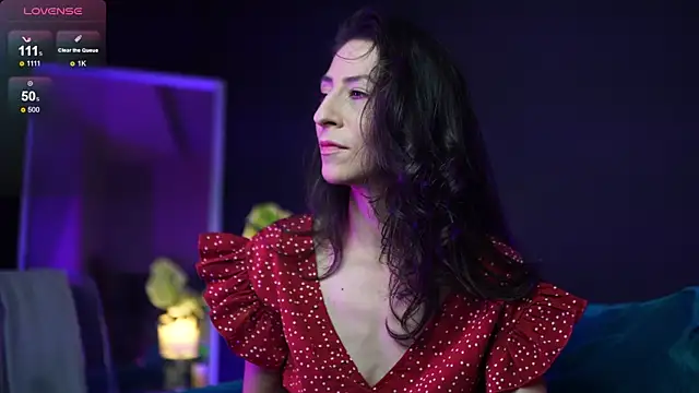 Snapshot of RubyRosa chatting on 10.21.25 RubyRosa online show from 10.21.25