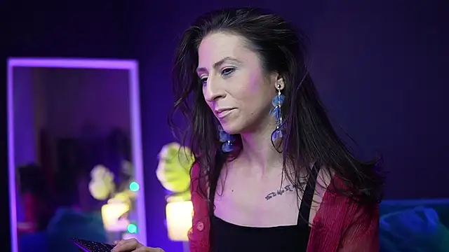 Snapshot of RubyRosa chatting on 11.10.25 RubyRosa online show from 11.10.25