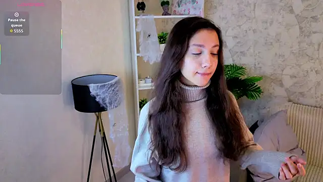 Snapshot of GiseleLamos chatting on 11.04.25 GiseleLamos online show from 11.04.25