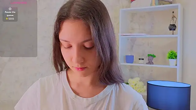 Snapshot of GiseleLamos chatting on 11.29.25 GiseleLamos online show from 11.29.25