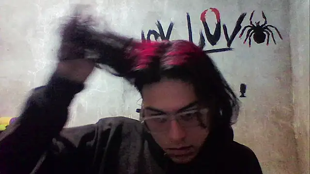 Snapshot of dirty_model chatting on 11.25.25 dirty model online show from 11.25.25