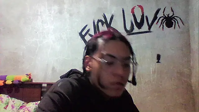 Snapshot of dirty_model chatting on 11.27.25 dirty model online show from 11.27.25