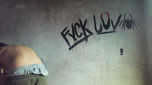 Snapshot of dirty_model chatting on 11.27.25 dirty model online show from 11.27.25