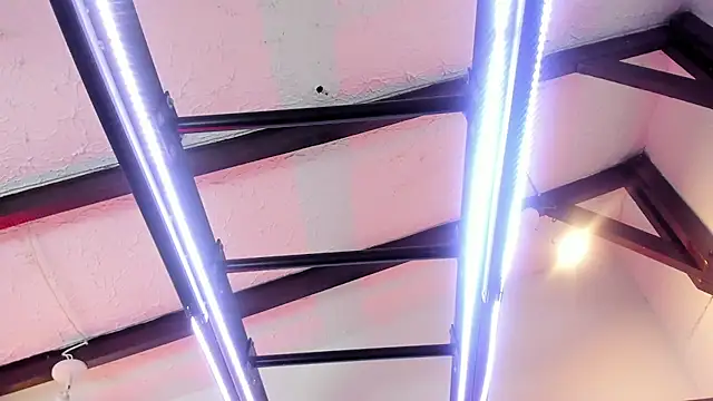 ItaloMoore online show from 11.21.25