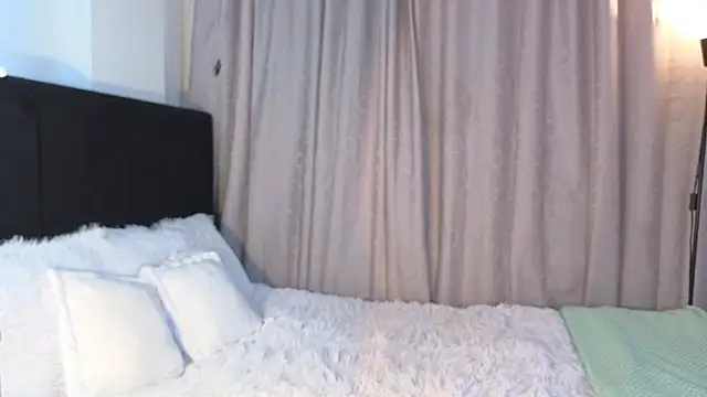 LunaVelvet777 online show from 02.18.26