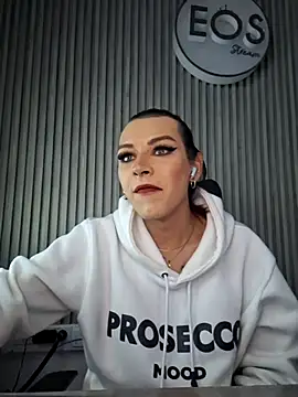 Lilith Zamara online show from 11.26.25