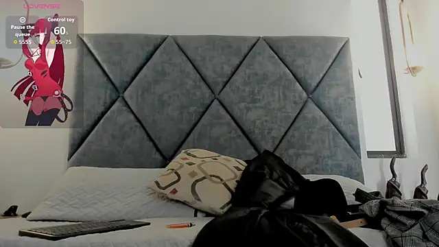 Lilith Zamara online show from 12.22.25