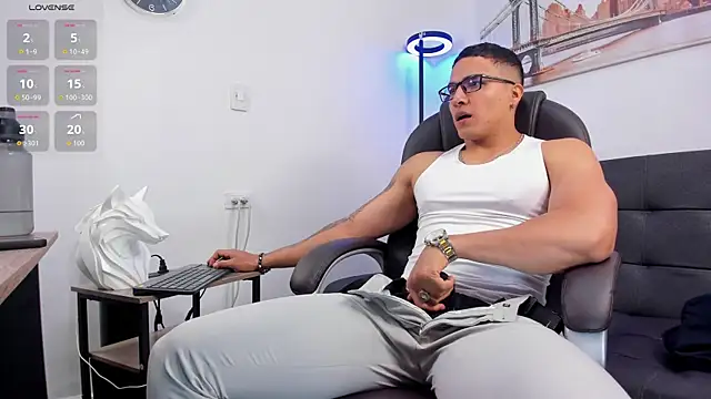 Snapshot of Dash_Bukoski chatting on 10.27.25 Dash Bukoski online show from 10.27.25