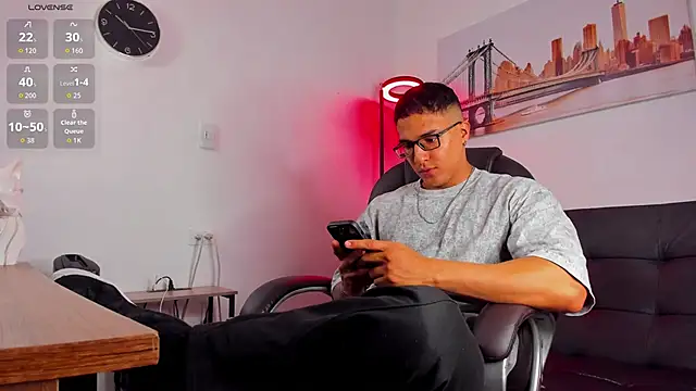 Snapshot of Dash_Bukoski chatting on 01.18.26 Dash Bukoski online show from 01.18.26