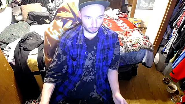 Snapshot of womenhateme69 chatting on 10.01.25 womenhateme69 online show from 10.01.25