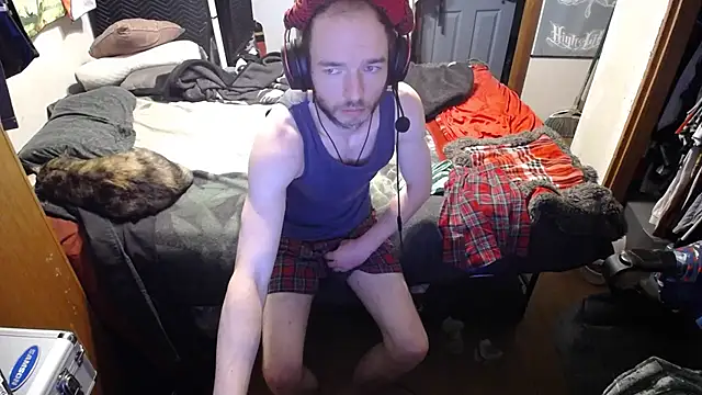 Snapshot of womenhateme69 chatting on 11.28.25 womenhateme69 online show from 11.28.25