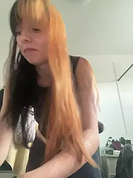 Snapshot of LilithKinkyDesire chatting on 07.22.26 LilithKinkyDesire online show from 07.22.26