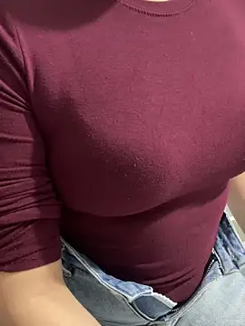 Snapshot of lanlan_girl2k chatting on 11.25.25 lanlan girl2k online show from 11.25.25