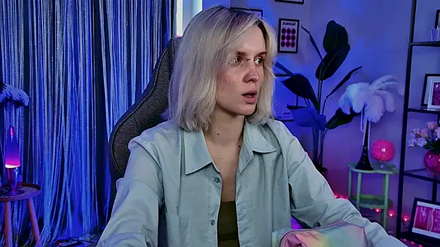 Snapshot of BethanyCloud chatting on 06.04.26 BethanyCloud online show from 06.04.26