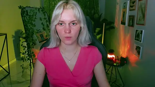 Snapshot of BethanyCloud chatting on 06.19.26 BethanyCloud online show from 06.19.26