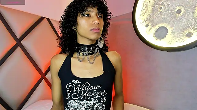 Snapshot of venus-03 chatting on 11.14.25 venus-03 online show from 11.14.25