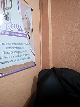 Mia-Glow online show from 10.28.25