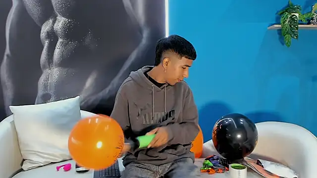 ender h0t online show from 10.12.25