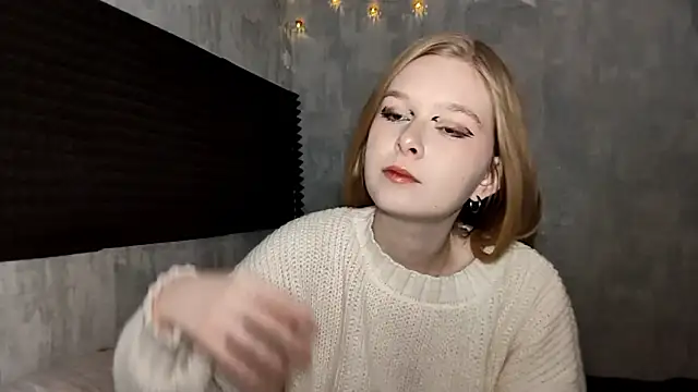 Snapshot of LiaVibes chatting on 01.16.26 LiaVibes online show from 01.16.26