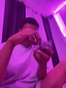 Snapshot of saj_taylorr17 chatting on 12.05.25 saj taylorr17 online show from 12.05.25