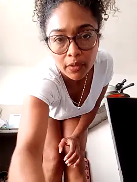 BiiancaEstradaa online show from 03.03.26