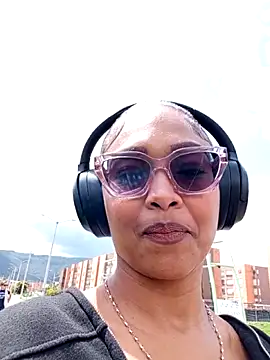 BiiancaEstradaa online show from 04.23.26