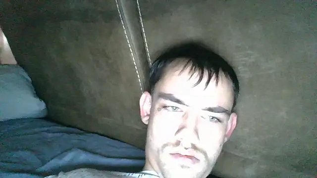 Snapshot of FirstTimeEvr chatting on 09.18.25 FirstTimeEvr online show from 09.18.25