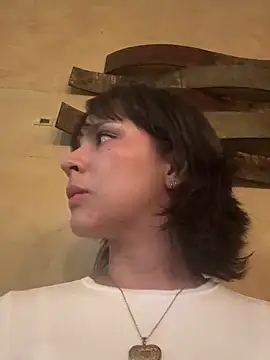 Adry Bach  online show from 09.28.25