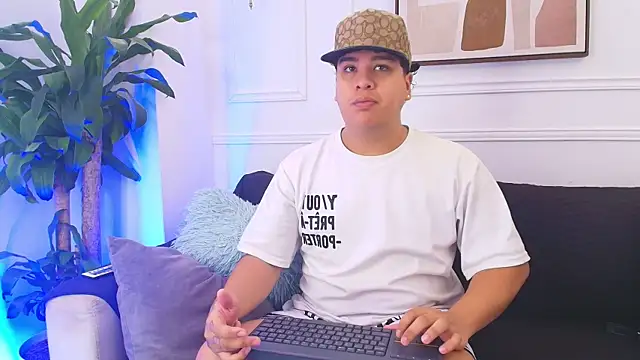 Naim Bennetsex online show from 10.13.25