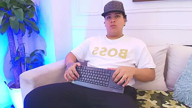 Naim Bennetsex online show from 11.21.25