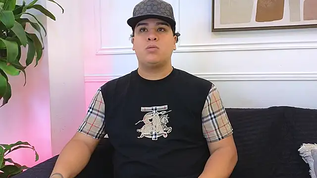 Snapshot of Naim_Bennetsex chatting on 02.20.26 Naim Bennetsex online show from 02.20.26