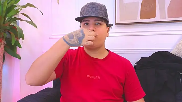 Snapshot of Naim_Bennetsex chatting on 02.22.26 Naim Bennetsex online show from 02.22.26