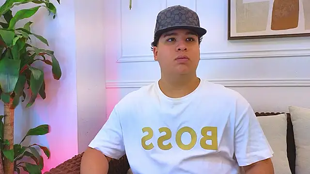 Snapshot of Naim_Bennetsex chatting on 03.18.26 Naim Bennetsex online show from 03.18.26