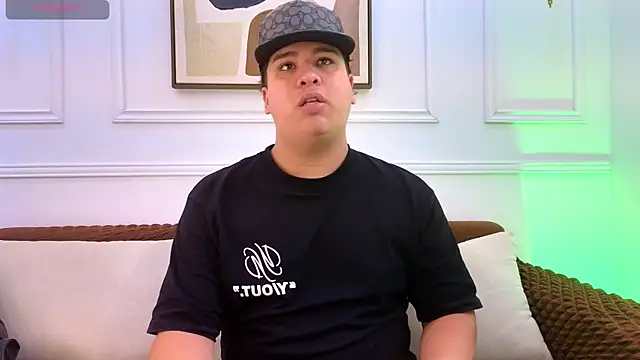 Snapshot of Naim_Bennetsex chatting on 05.17.26 Naim Bennetsex online show from 05.17.26