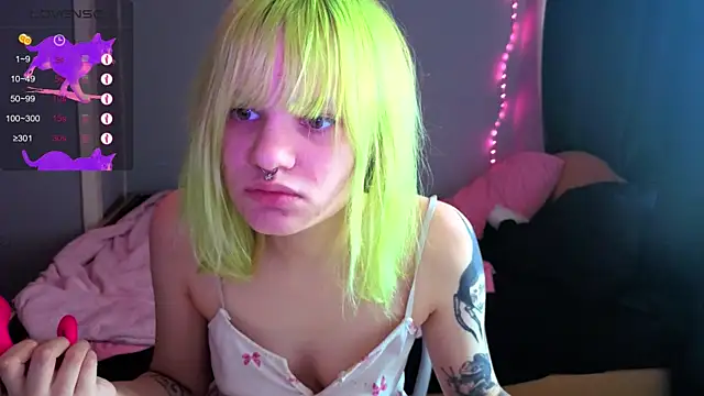 Elieiza xo online show from 04.28.26