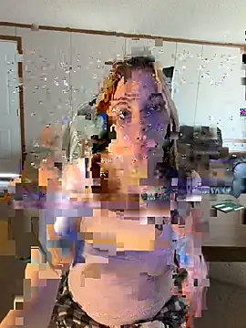 Snapshot of kayleebug2 chatting on 03.26.26 kayleebug2 online show from 03.26.26