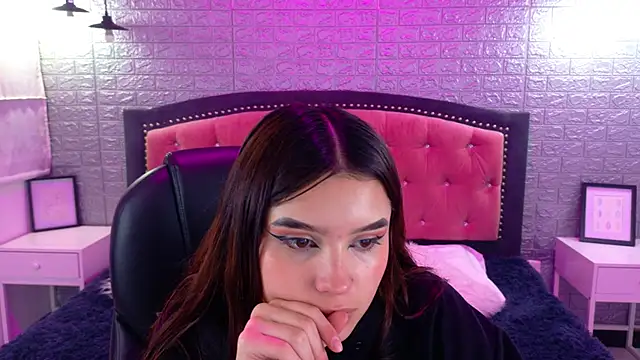 Natalie loffreda online show from 09.11.25