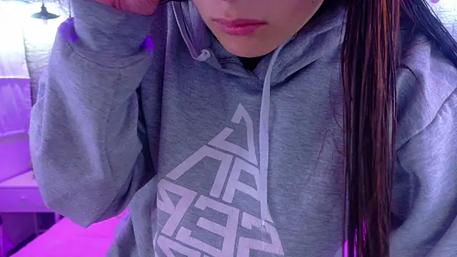 Natalie loffreda online show from 12.20.25