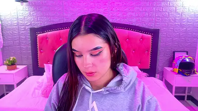 Natalie loffreda online show from 01.08.26