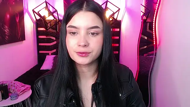 Natalie loffreda online show from 04.28.26