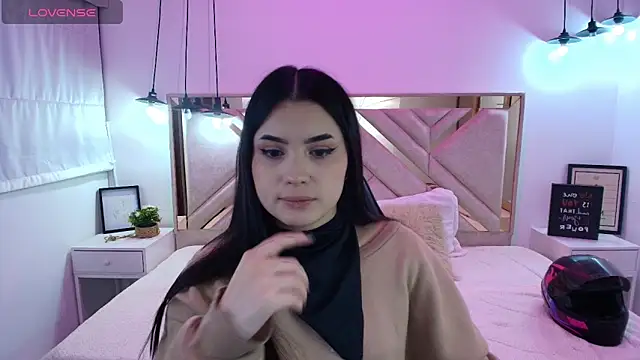 Natalie loffreda online show from 06.12.26