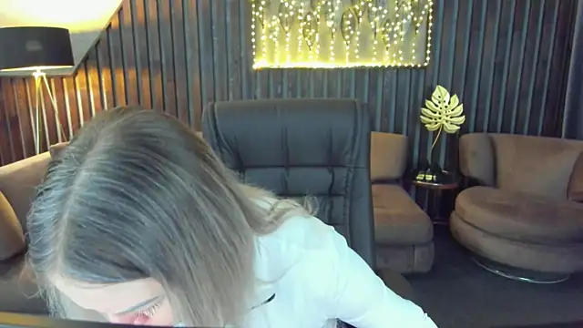 Snapshot of Anna_Snows chatting on 03.28.26 Anna Snows online show from 03.28.26