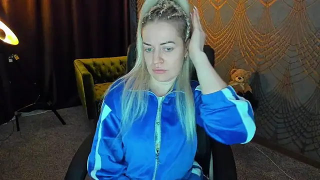 Anna Snows online show from 05.04.26