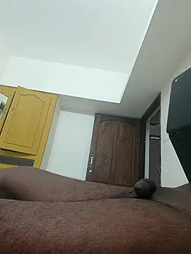 Snapshot of RENJUKL01 chatting on 12.17.25 RENJUKL01 online show from 12.17.25