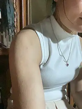 PhanHaa online show from 02.25.26