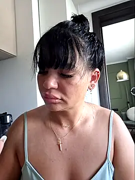 Snapshot of Ella_sweety00 chatting on 06.22.26 Ella sweety00 online show from 06.22.26