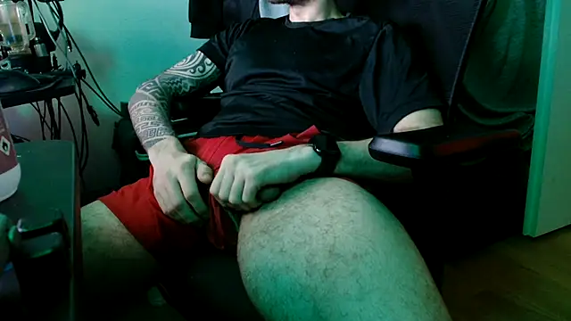 Snapshot of th1_ chatting on 03.11.26 th1 online show from 03.11.26