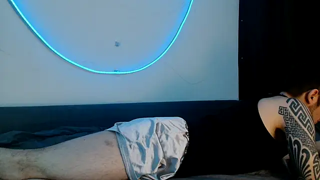 Snapshot of th1_ chatting on 04.03.26 th1 online show from 04.03.26