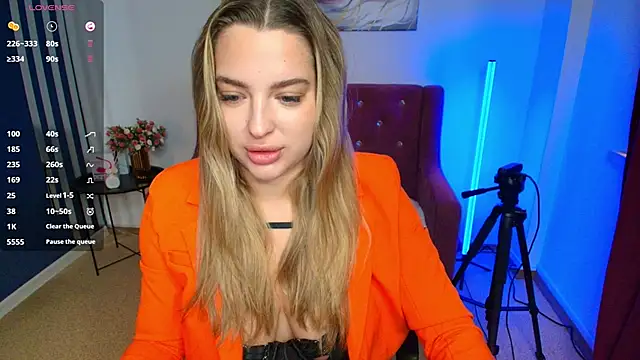 Snapshot of Emma__Ross chatting on 06.22.26 Emma Ross online show from 06.22.26